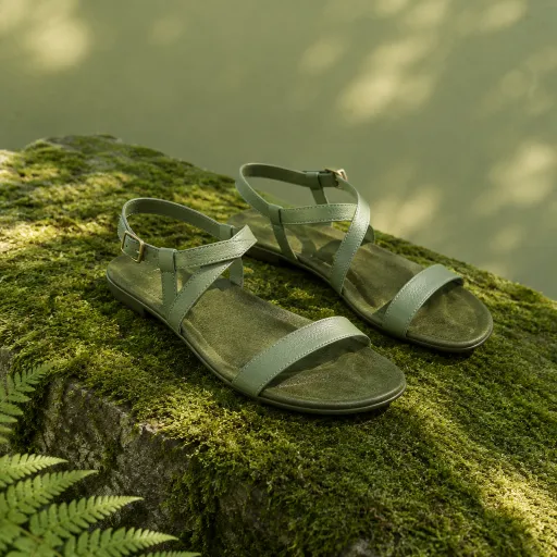 The Eight-Hour Sandal: Brands That Pass the Summer Comfort Test