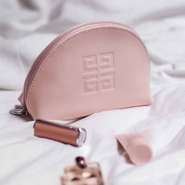 Elevate Your Style with Light Gold Rectangular Glasses Sunglasses