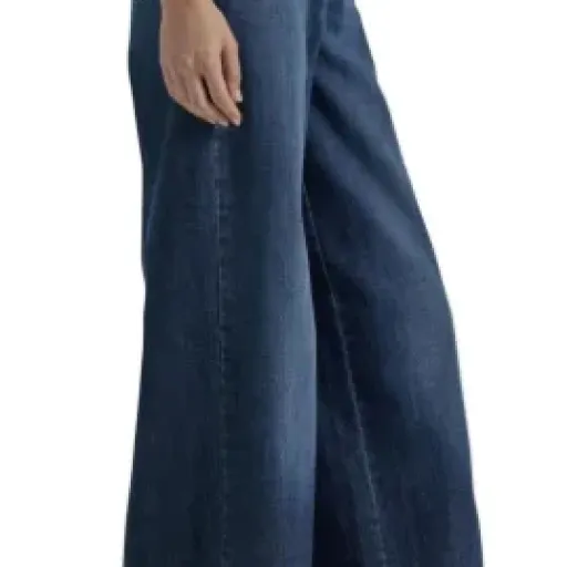 Lee Women's Legendary High Rise Trouser Jeans Review: relaxed workwear vibes without feeling like a cardboard box